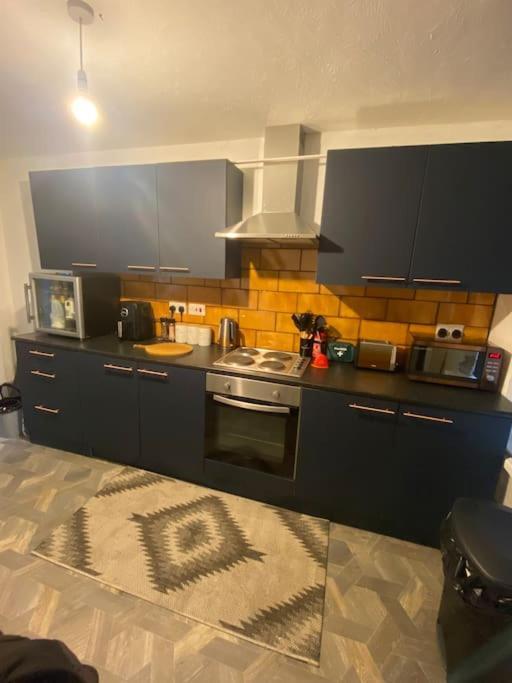 Mountain View Two Bedroom Llwynypia Екстериор снимка