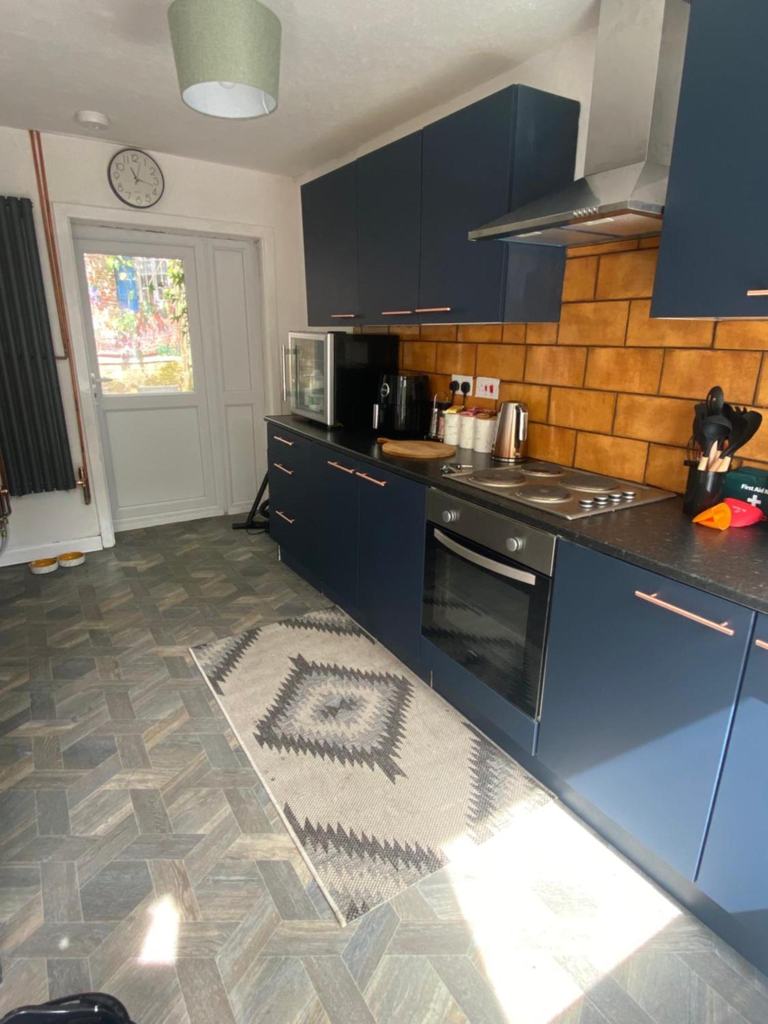 Mountain View Two Bedroom Llwynypia Екстериор снимка