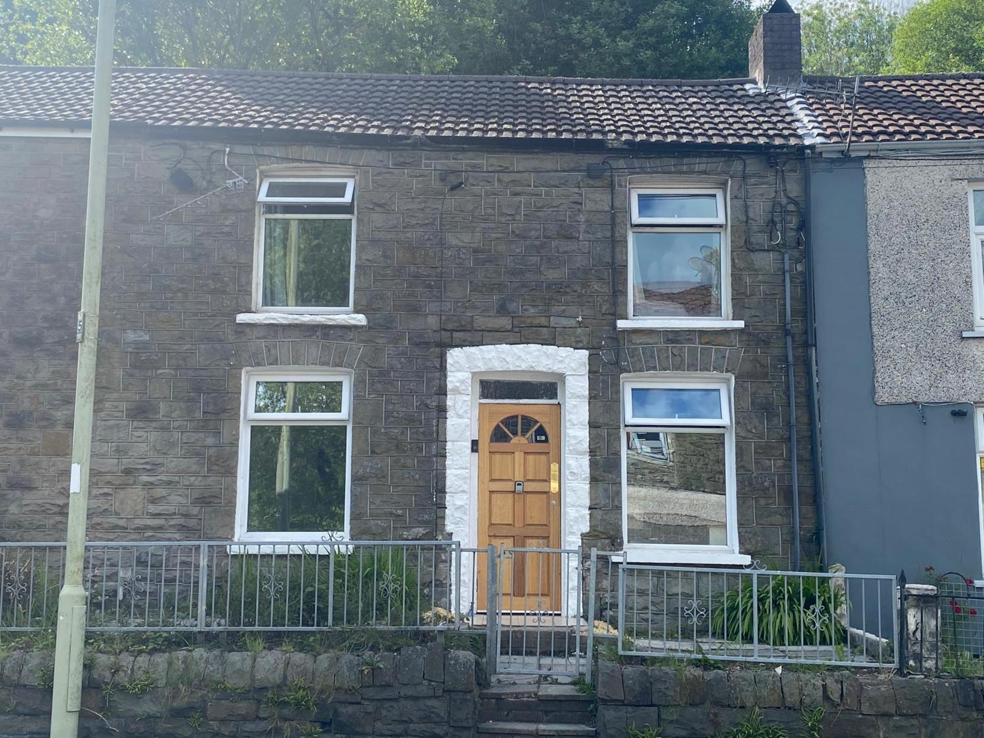 Mountain View Two Bedroom Llwynypia Екстериор снимка